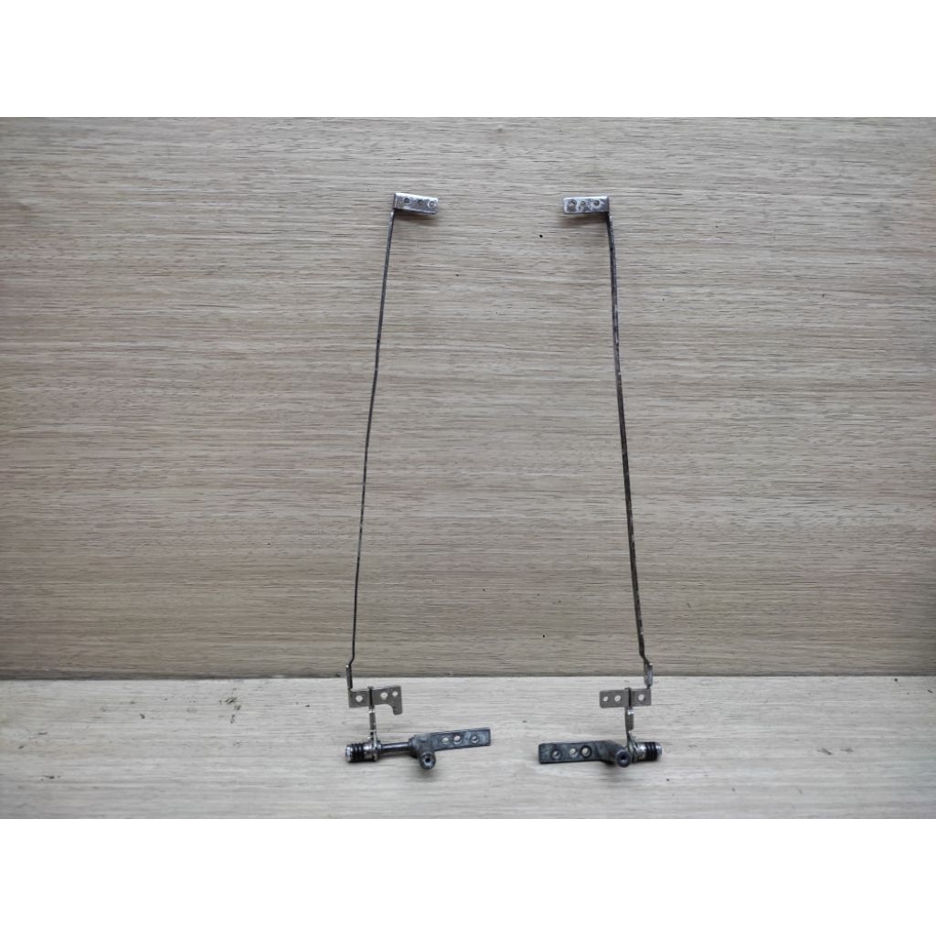 บานพับแล็ปท็อป Wearnes Quadra CI 1422