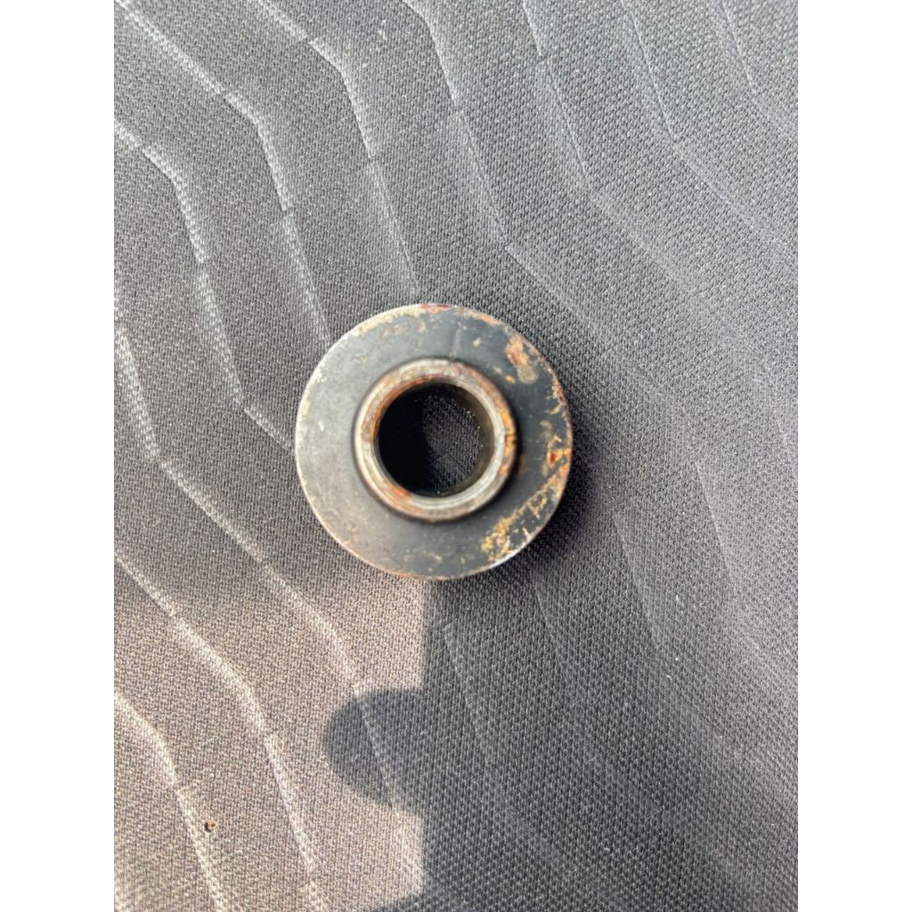 ฝาปิดสปริงวาล์ว Mitsubishi fuso 6d22