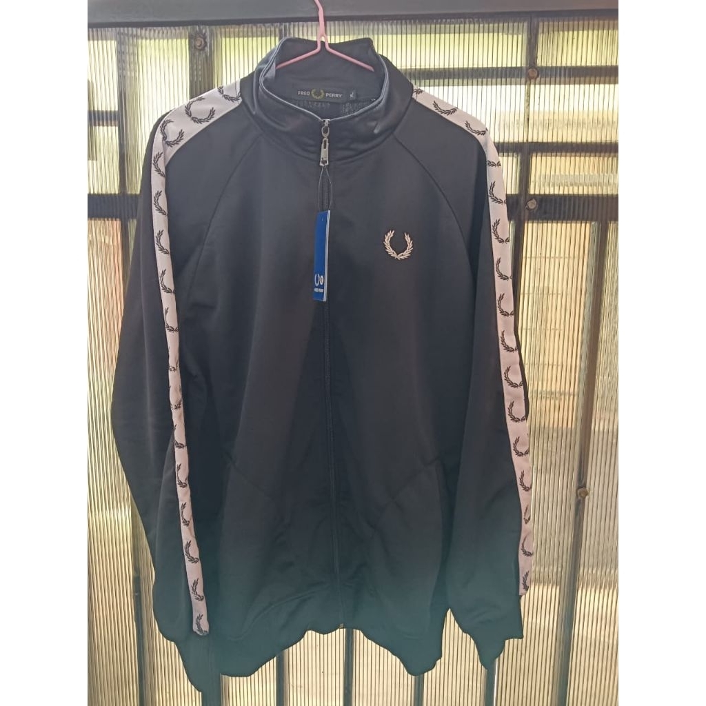 เสื้อแจ็คเก็ต Fred Ferry