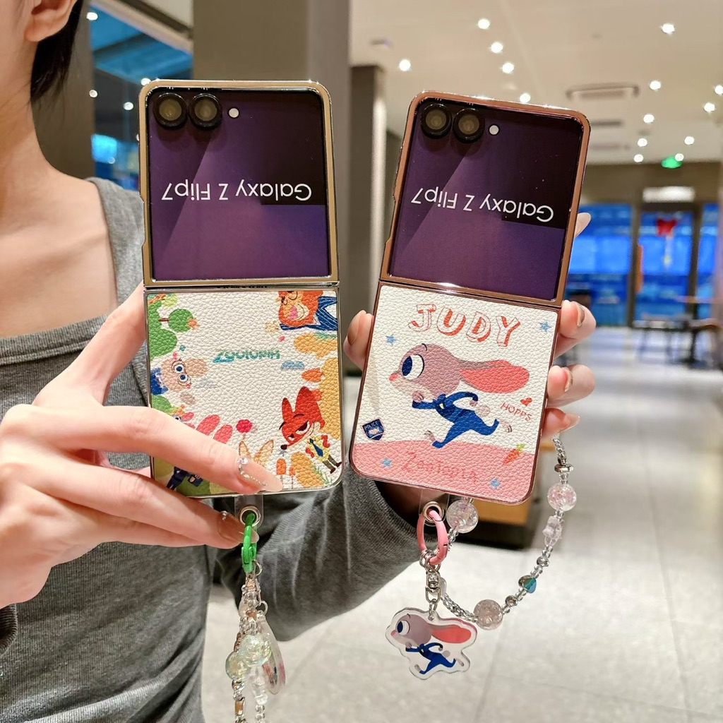 SAMSUNG GANTUNGANใหม่Zflip Zootopia Nick Judyการ์ตูนหนังหนังพร้อมสายโซ่น่ารักTPUปลอกHpสําหรับSamsung