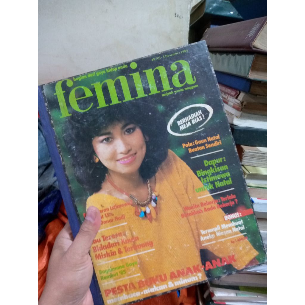 นิตยสาร Femina มัดใช้ต้นฉบับ