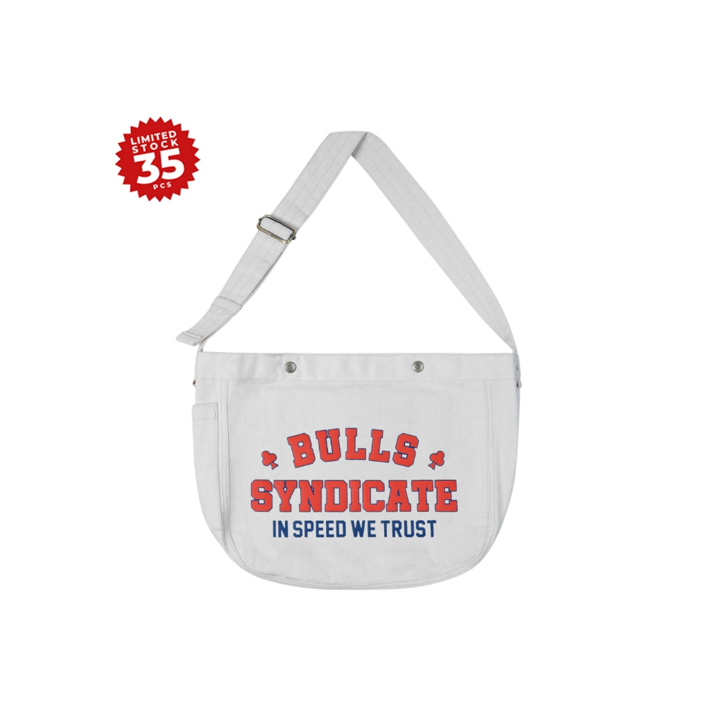 กระเป๋าหนังสือพิมพ์ BULLS SYNDICATE | กระเป๋าสะพาย Jornet Off White