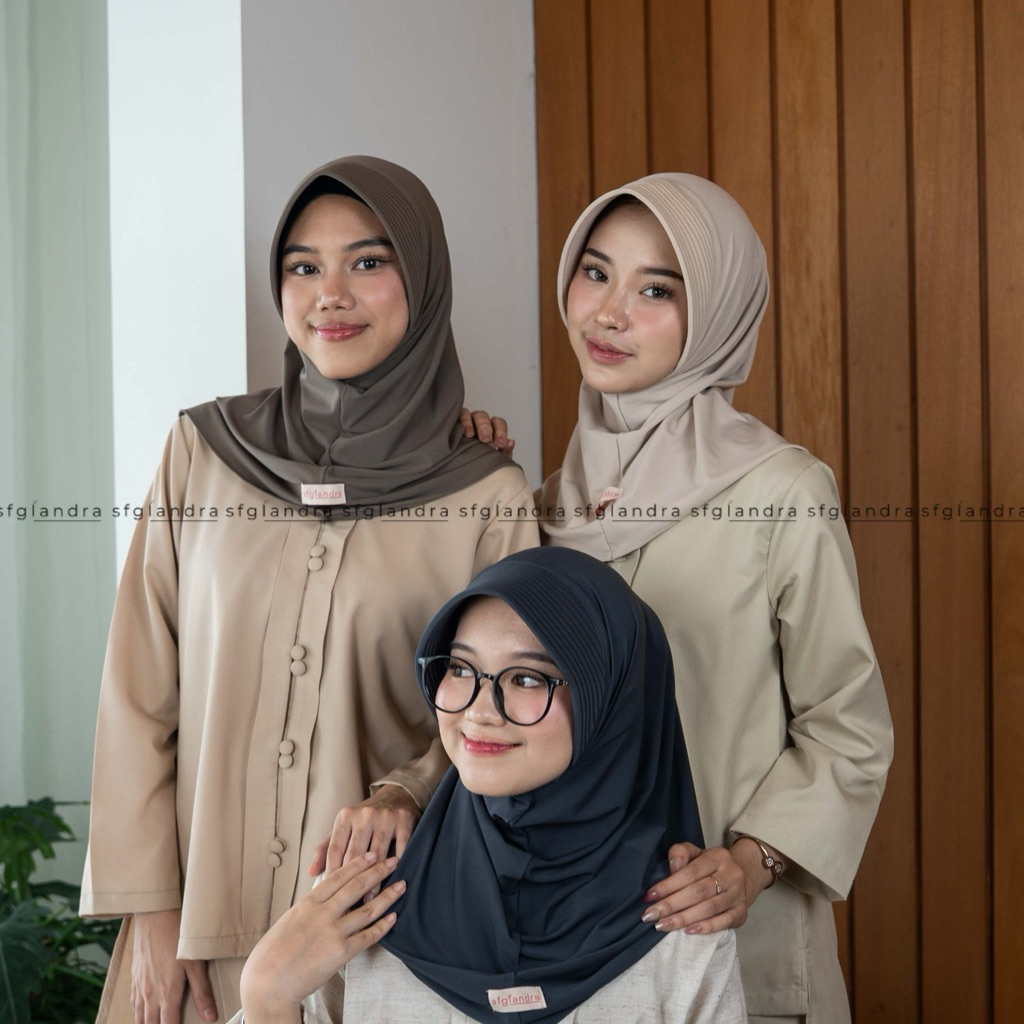 Luna Bergo Hijab (M) โดย sfgiandra