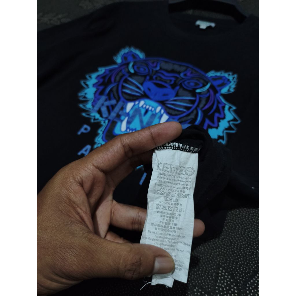 เสื้อยืด Kenzo Paris