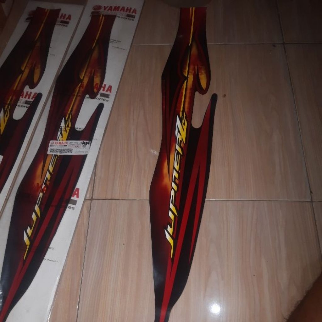 Striping Jupiter z 2008 2P2-F173F-K0