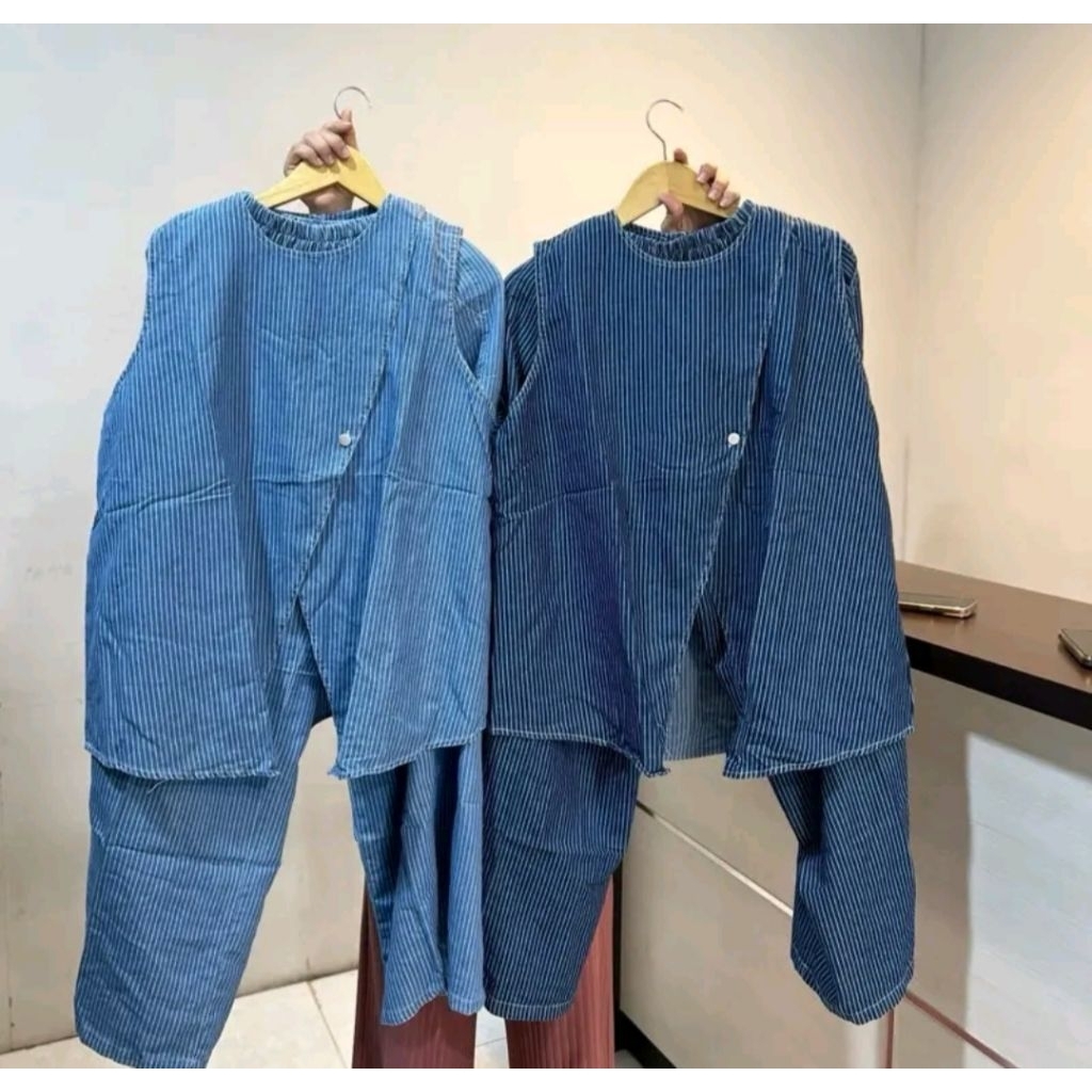 กางเกงยีนส์ ONESET VEST