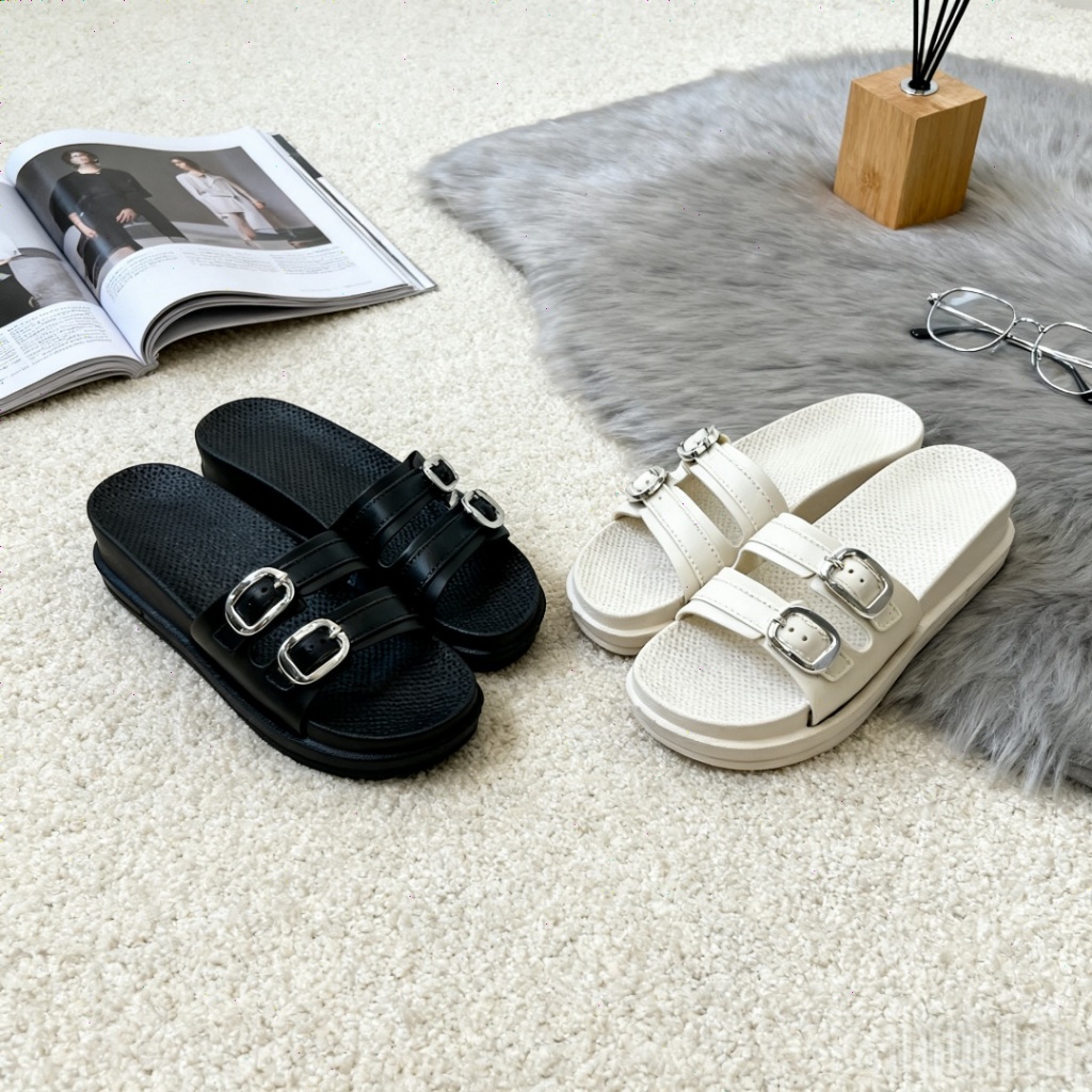 [รองเท้าแตะ Karun] รองเท้าแตะกระดุมสองแถวหรูหรานี้กันน้ําและกันลื่น