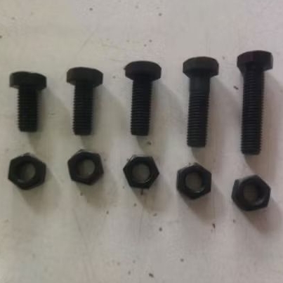 น็อตสลักเกลียวเหล็ก 8.8,m6x10 - m6x100 กุญแจ 10