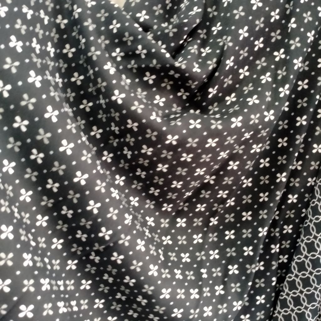 KATUN ผ้าคอตตอนเรยอน_Premium Rayon Cotton_Rayon Cotton Motif.ราคาที่ระบุ/ครึ่งเมตร (0.5 mtr)