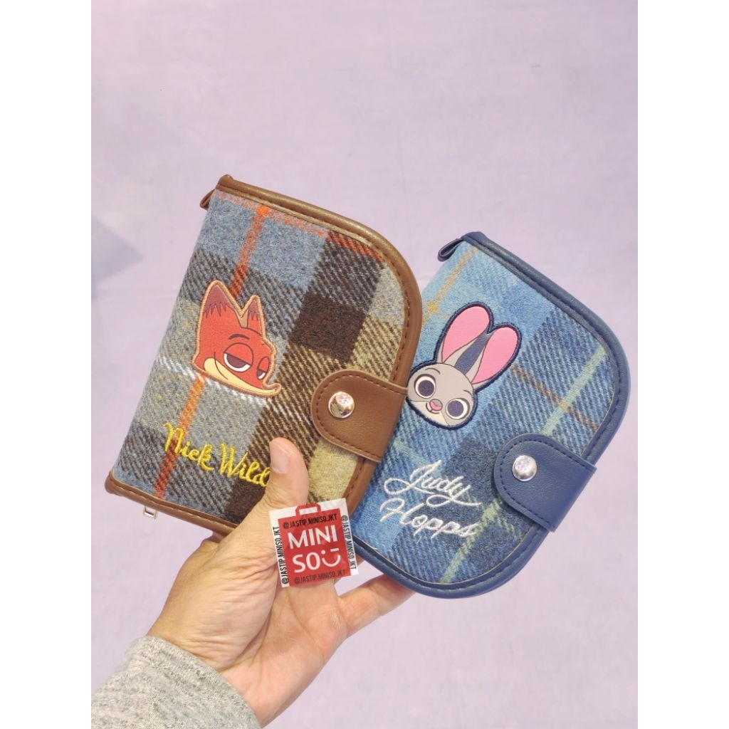 MINISO ที่ใส่บัตร / กระเป๋าใส่บัตร DISNEY ZOOTOPIA Collection (12x2x16cm) JUDY HOPS / NICK WILDE)