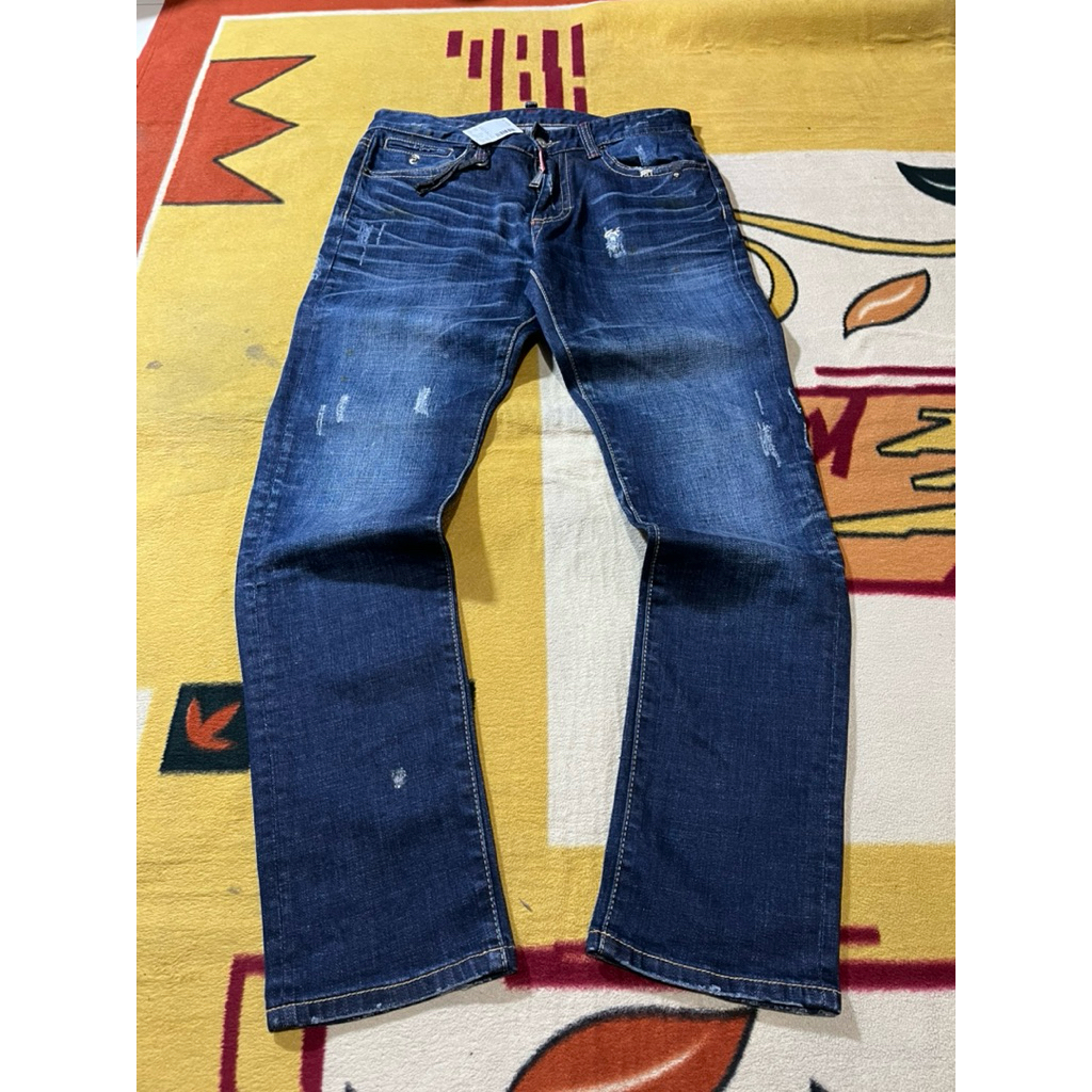 กางเกงยีนส์แบรนด์ DSQUARED2