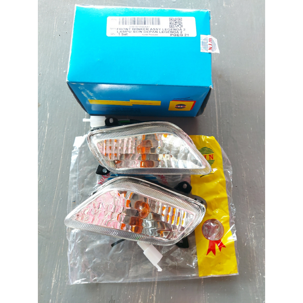 01-B15-01-005-00AA Honda Legenda 2 ไฟเลี้ยวหน้า Assy WIN