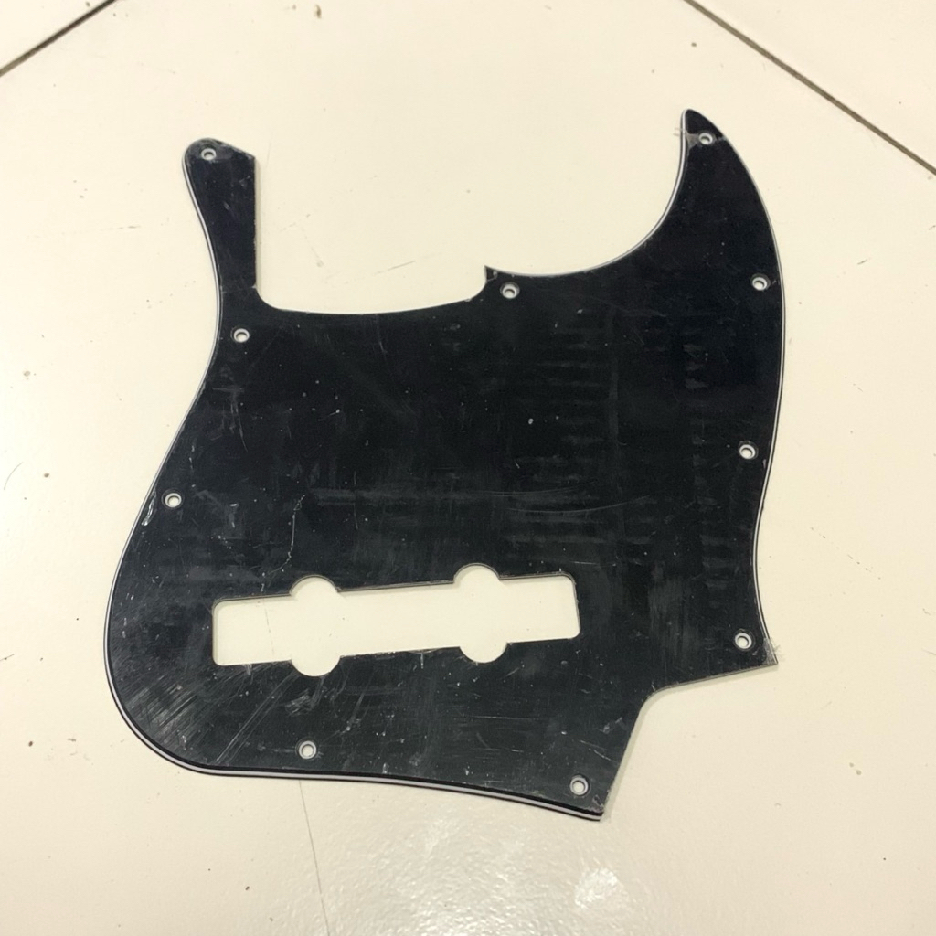Pickguard Squier Jazz Bass 5 สาย 3PLY