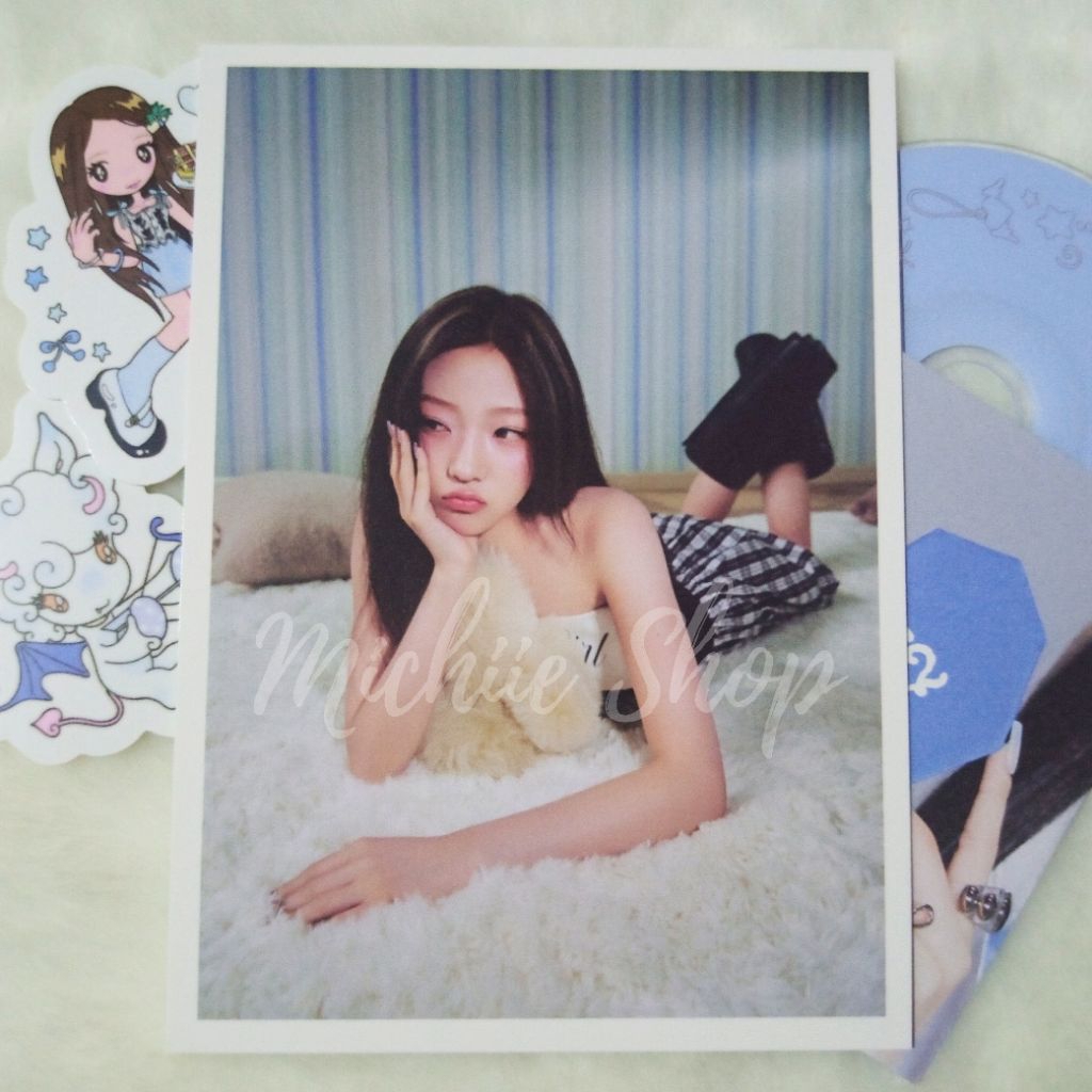 โปสการ์ด Hearts2Hearts Stella Focus Rule เวอร์ชันหนังสือ | โปสการ์ด Stella (A) หนังสือโฟกัส Rule Off