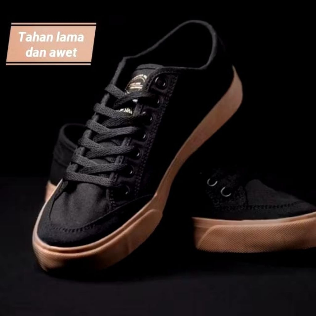 LUCKY STAR GOLF Black/Gum / รองเท้าผ้าใบลําลองผู้ชาย Lucky Star ต้นฉบับ