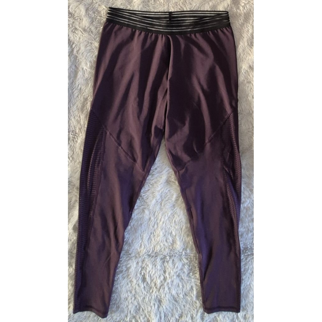 Cri*it เลกกิ้ง (A46)