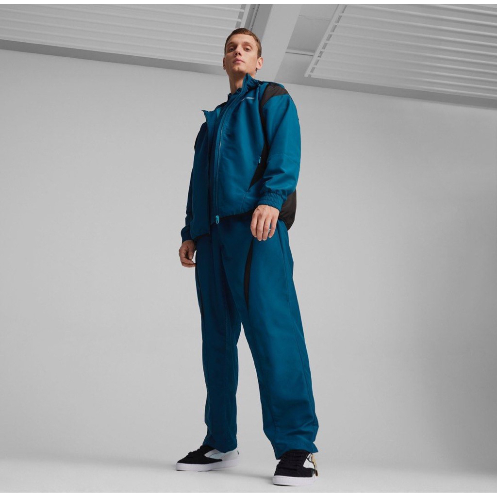 เสื้อแจ็คเก็ต AMG Petro