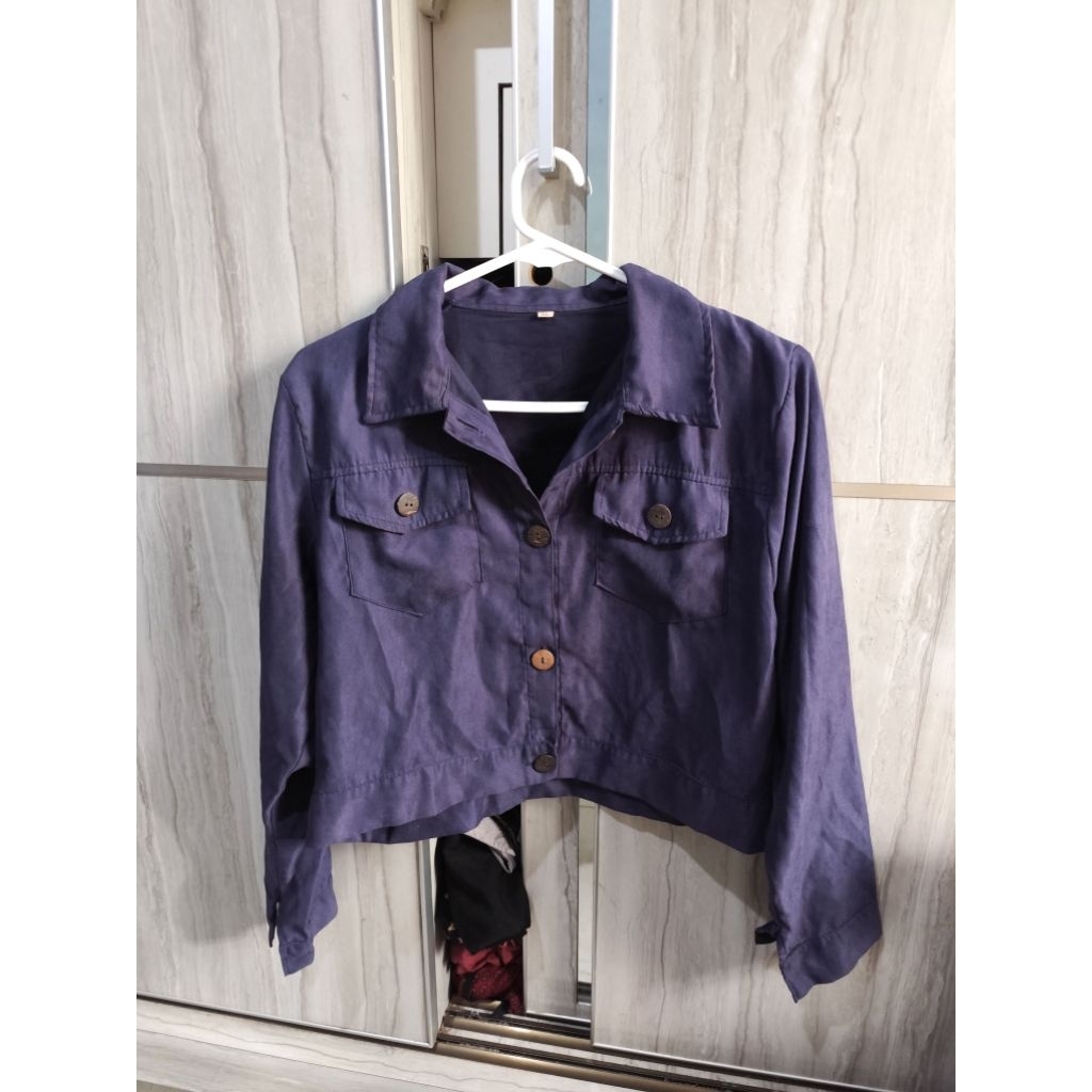 NAVY CROP SEMI JACKET