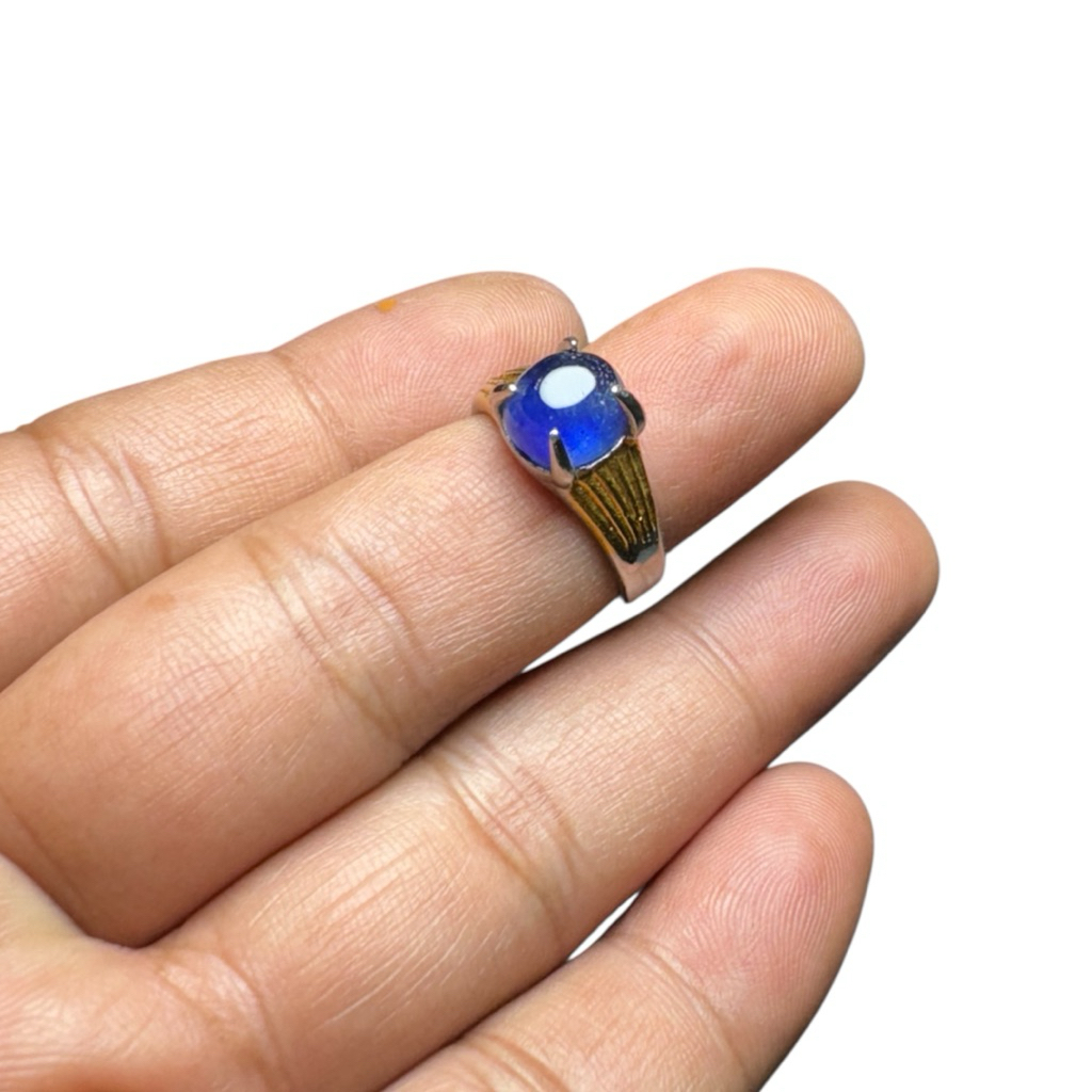 แหวนผู้หญิงธรรมชาติพร้อมคอรันดัมพลอยไพลินสีฟ้า | 20E-97