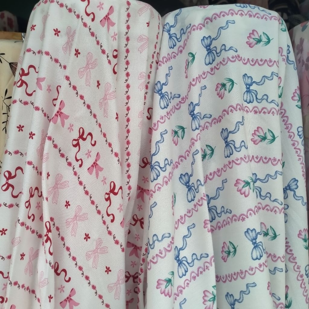 KATUN ผ้าคอตตอนเรยอนมีริบบิ้น motif/ผ้าฝ้ายเรยอน พรีเมี่ยม ราคาที่แจ้ง/เมตรครึ่ง (0.5 mtr)