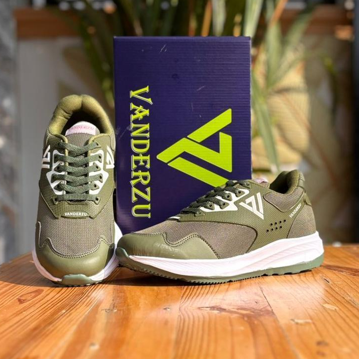 Vanderzu FR302 Original Army White รองเท้าผ้าใบกีฬาวิ่งกลางแจ้งสําหรับบุรุษและสตรี