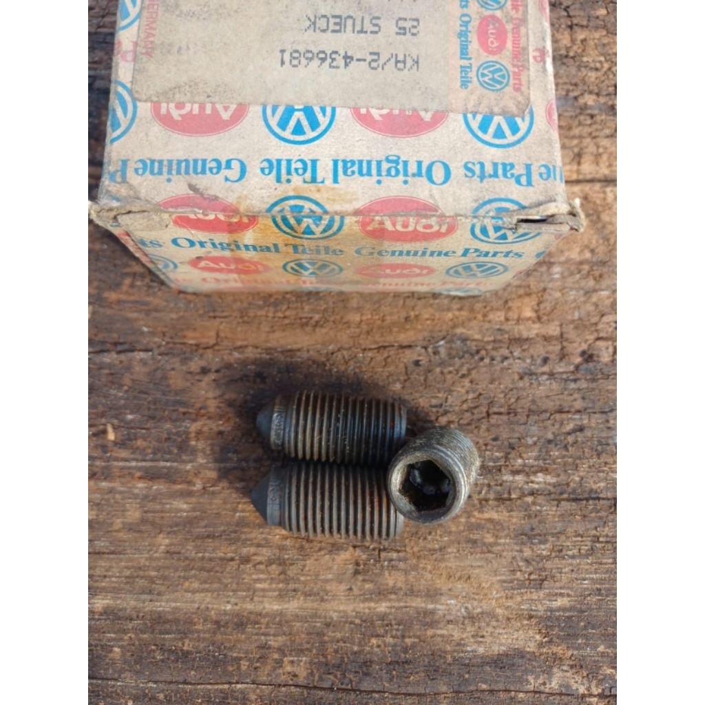 VW Brehh Bolts Type 1,2,3,4,181/182 NOS Original Germany