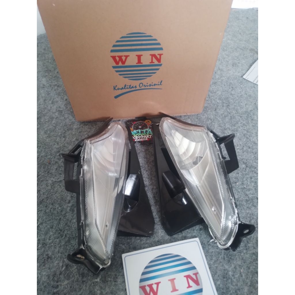 ด้านหน้า WINKER / SEN ASSY ชุดหน้า BEAT POP K44 WIN ดั้งเดิม