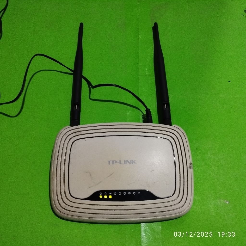 TP-LINK TL-WR841ND 300MBPS WIRELESS N ROUTER