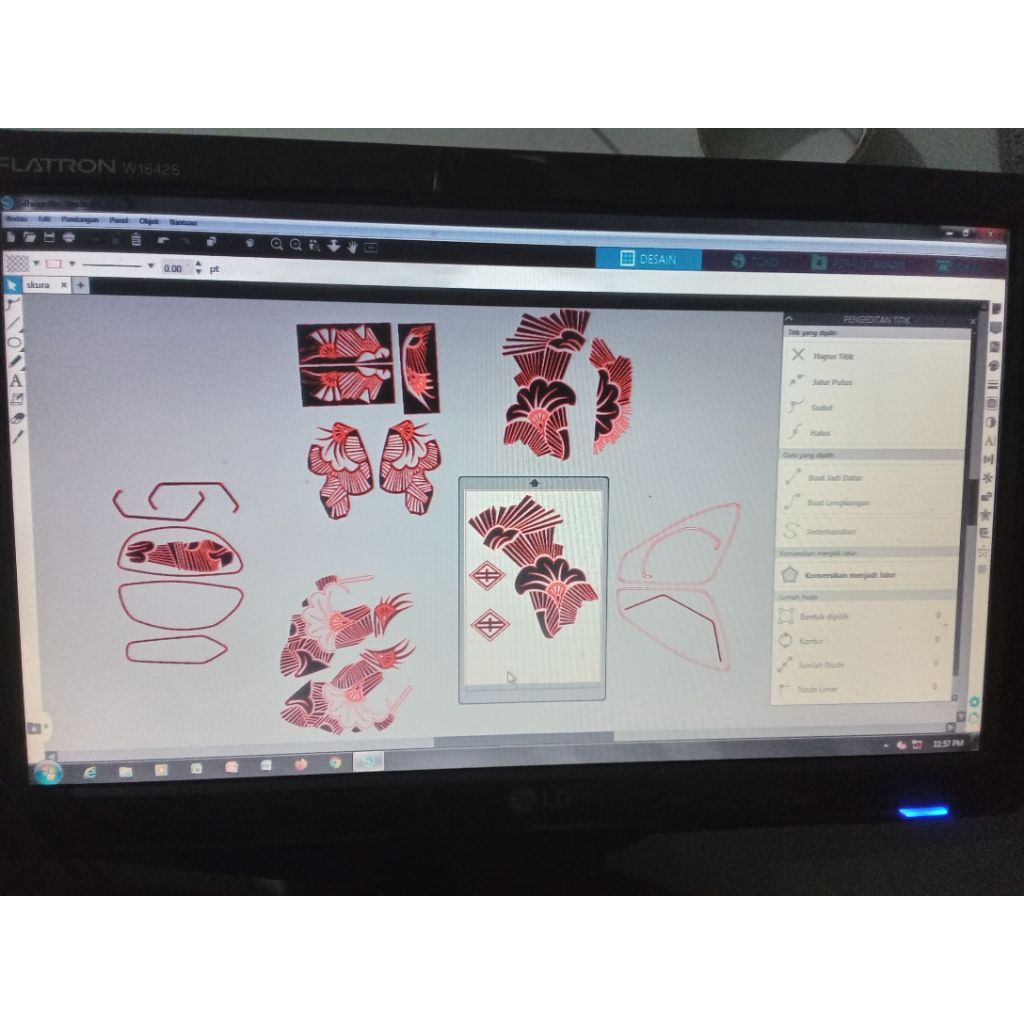 สติ๊กเกอร์ตัดมัล รีเพ้นท์ซากุระ rr5