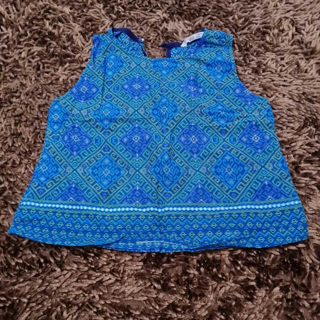 TOSCA BATIK CROP TANKTOP