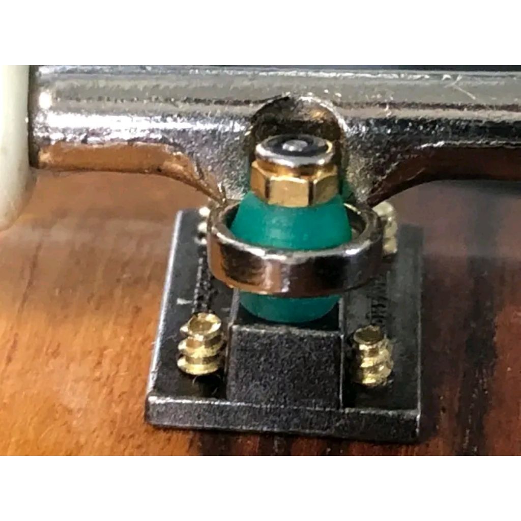 FINGERBOARD BUSHING PRO ใหม่ (1 ชุด)