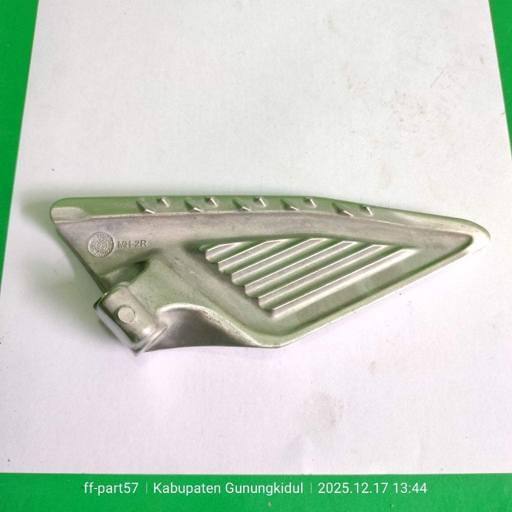 พักเท้าสเต็ปหลังขวา (R) PCX 160 K1Z