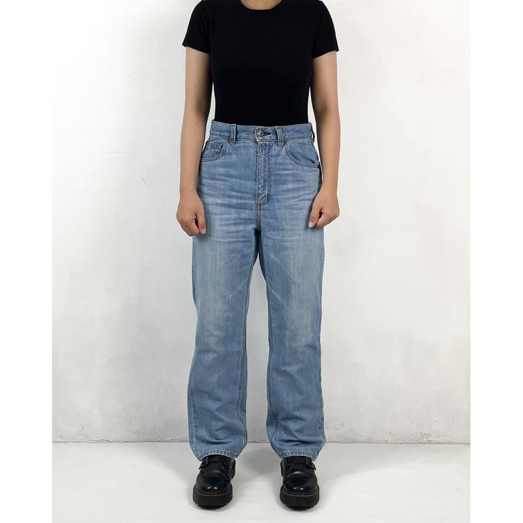 UNISEX LONG JEANS J5 GU BLUE STRAIGHT FIT JEANS