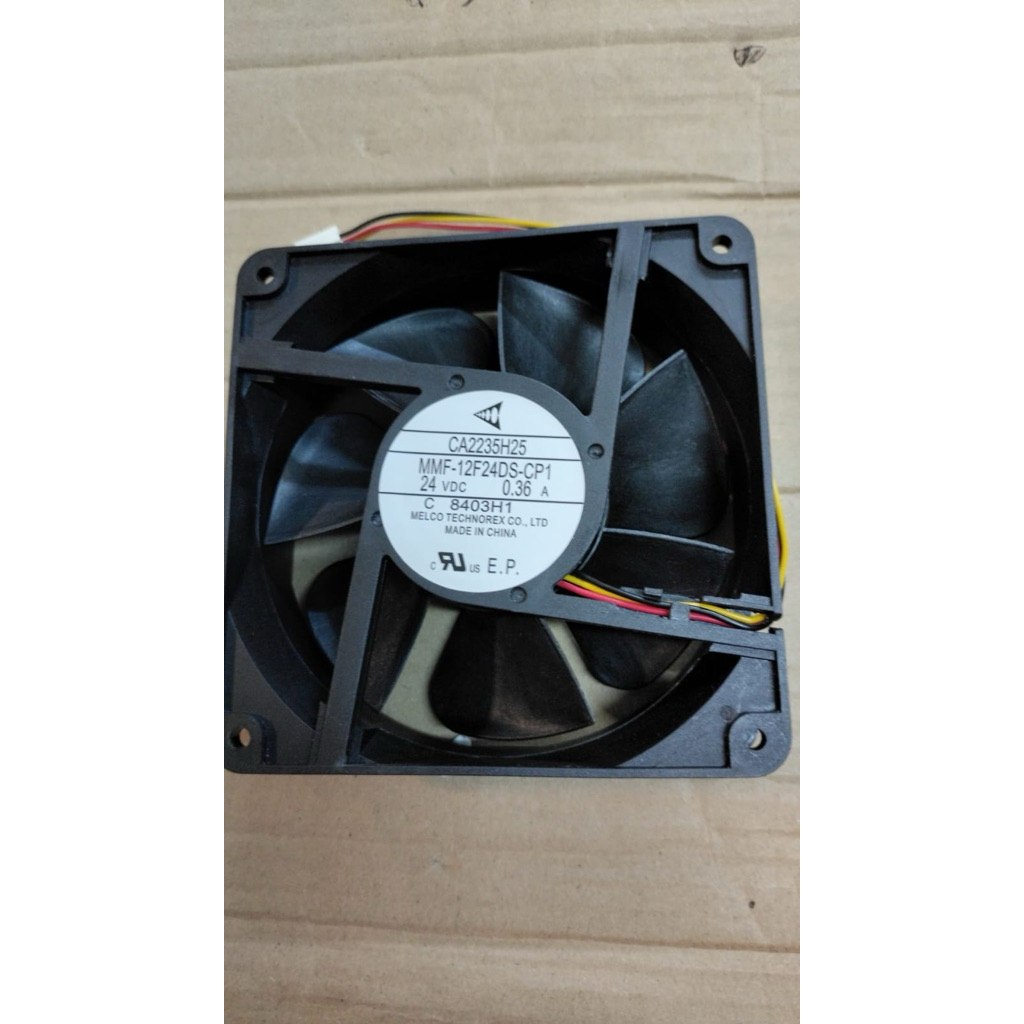 กล่องระบายความร้อน Dc 12X12X3.8cm CA2235H25 MMF-12F24DS-CP1 24V 0.36A