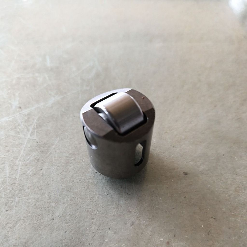 DONGFENG S1110 S1115 ROLLER GUIDE ASSY WHEEL PUMP 1 ชิ้น