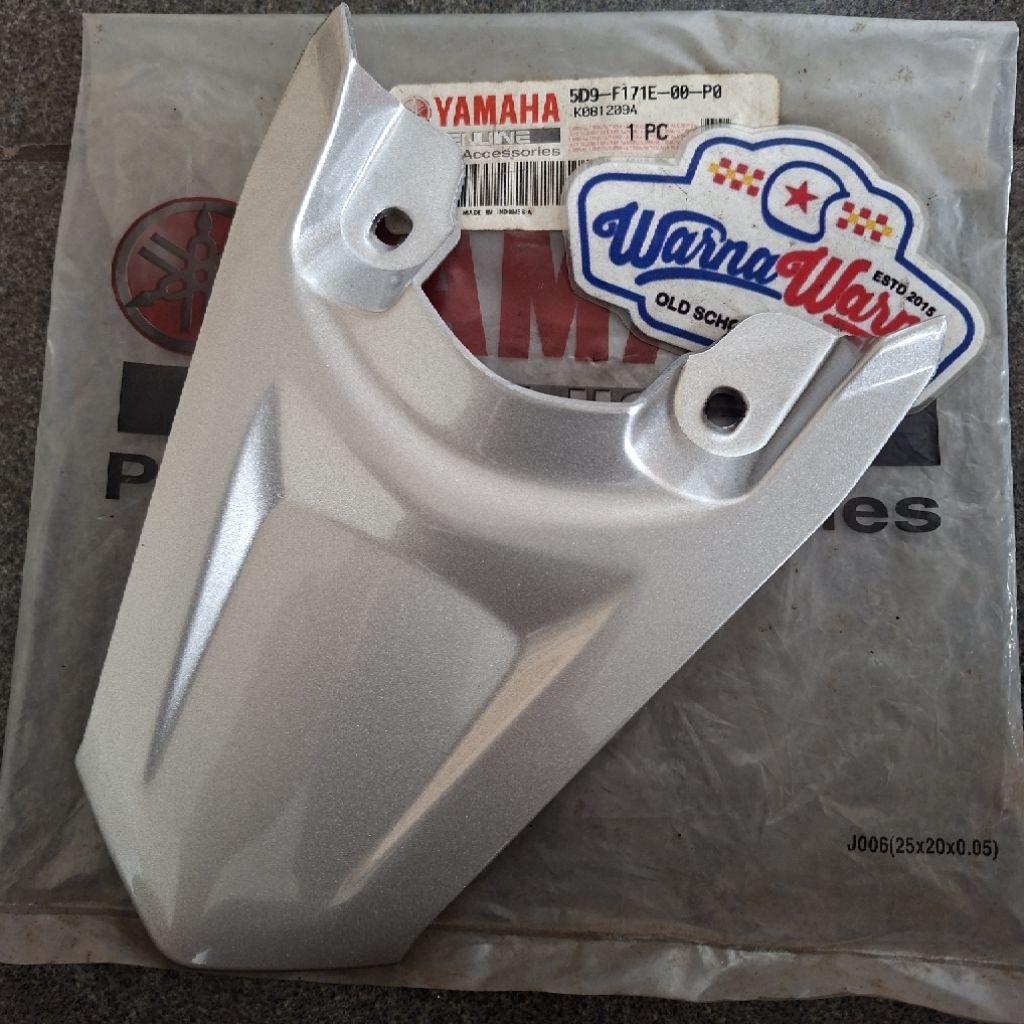 Vega ZR เชื่อมต่อตัวถังหลังสีเงิน | 4D7-F171E-00P0-P0