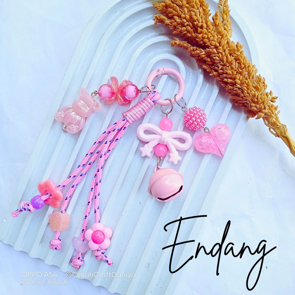 GANTUNGAN Laila Aesthetic Bag Hanger/Key Chain/La Laila Bag