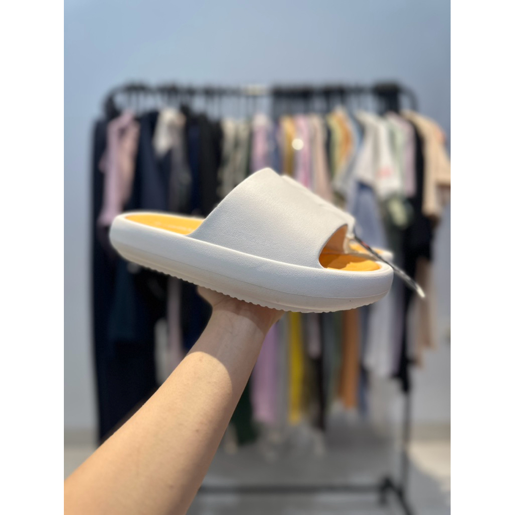 AIW DELLA SLIDES AIWSL รองเท้าแตะ AIRWALK ผู้หญิง250411W OFF WHITE ORANGE รองเท้าแตะ AIRWALK ดั้งเดิ