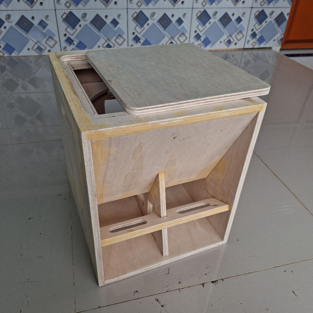 กล่อง CLA 10 INC PLYWOOD 12 MM