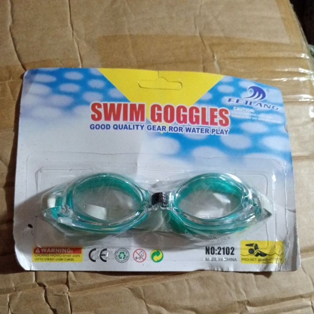 แว่นตาว่ายน้ําสําหรับวัยรุ่น 6012