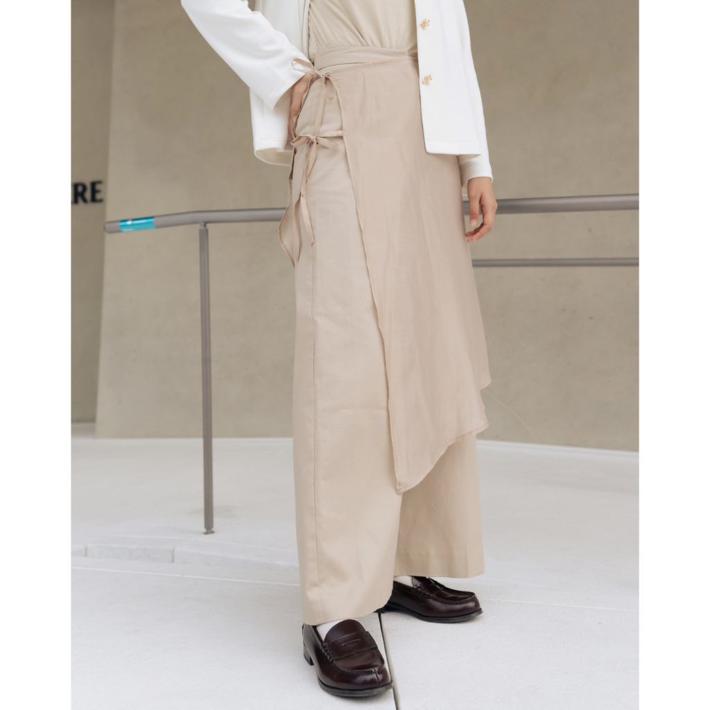 OMARA Viera Cover Layer Pants | กางเกงผู้หญิง - Seoul Stroll