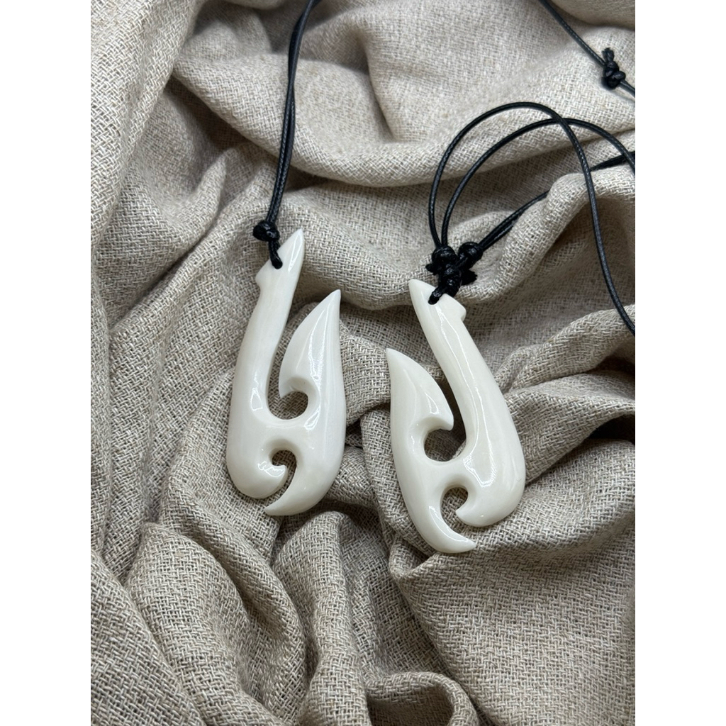 สร้อยคอกระดูกตะขอ K27