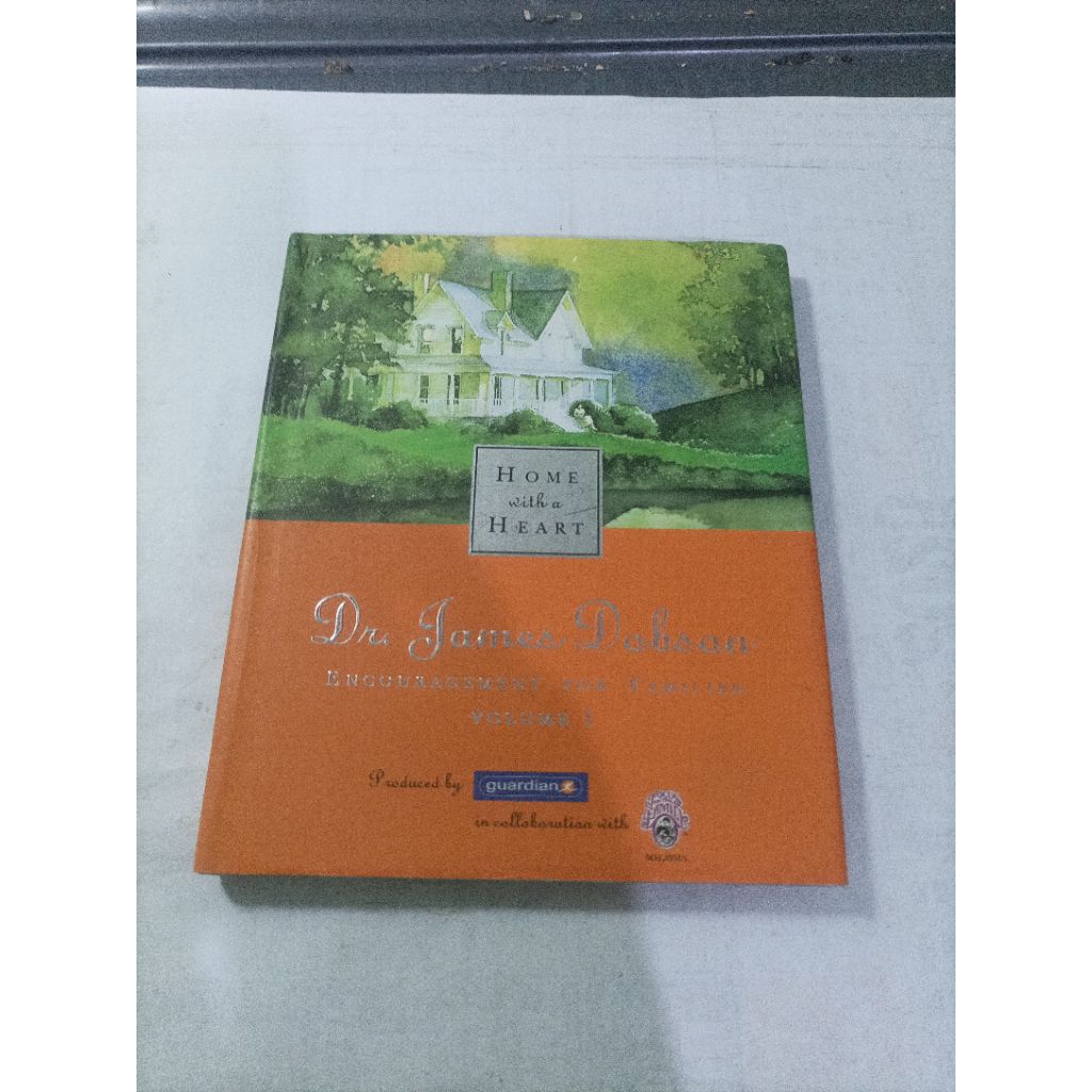 หนังสือนําเข้า Home With A Heart เล่ม 1 (Dr James dobson)