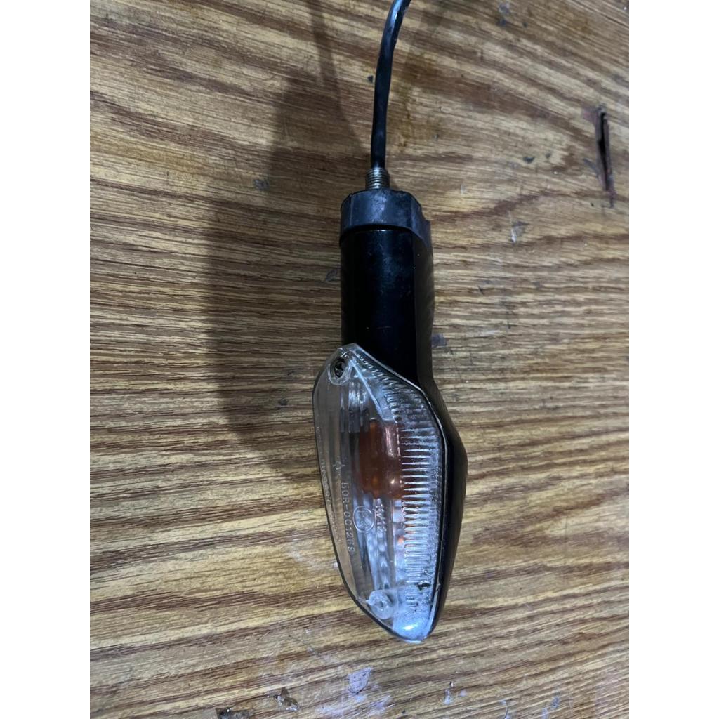 ไฟเลี้ยวหลังเดิมถอดจาก Honda CBR 150r CBR150r CBR k45a CBR 2014 cbr150 เดิม // 728