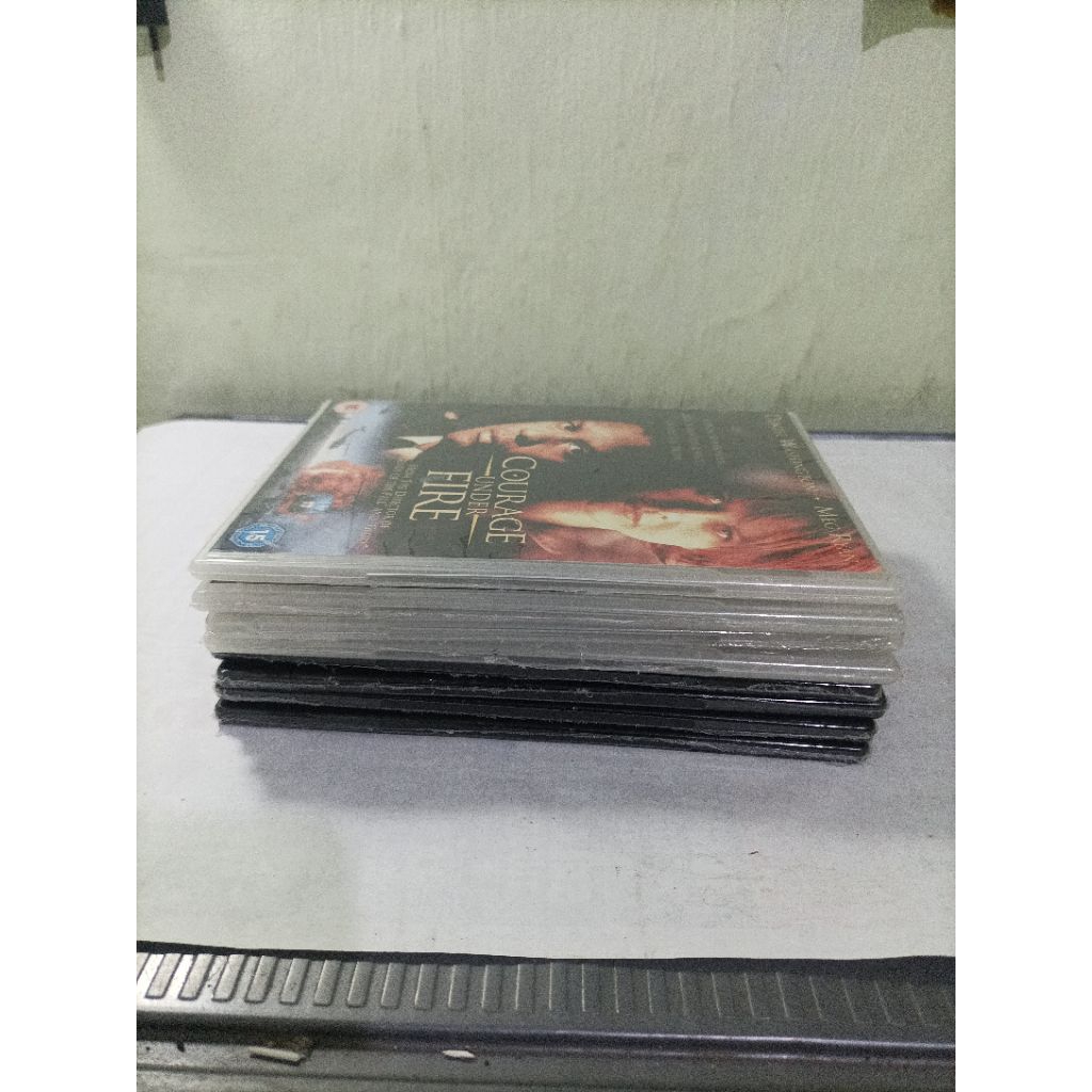 ดีวีดี ภาคเดิม 2 Courage ใต้ไฟ, เสือดาวเสือ, Enemy at the Gates, Benamie Lines, Gran Torino, ตัวอักษ