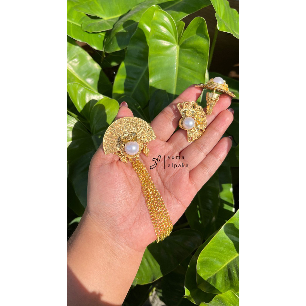 B222 ชุดเข็มกลัดพัดลม By Yuma Alpaka