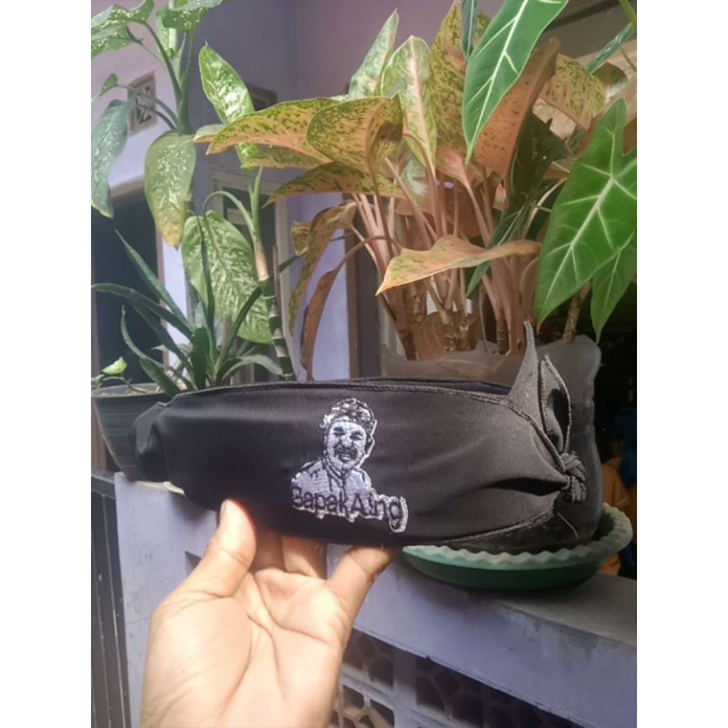 BPK ing/udeng Border KDM/udeng Border Poto kdm/ udeng crown เกย์ kdm