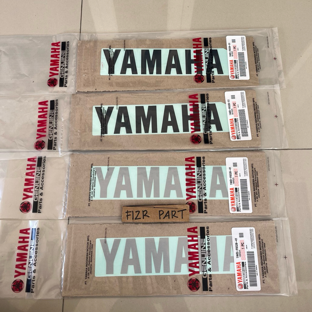โลโก้แถบ EMBLEM YAMAHA FAIRING BOTTOM R15 R15M V4 R25 YZF-R25 2PCS ต้นฉบับ YGP
