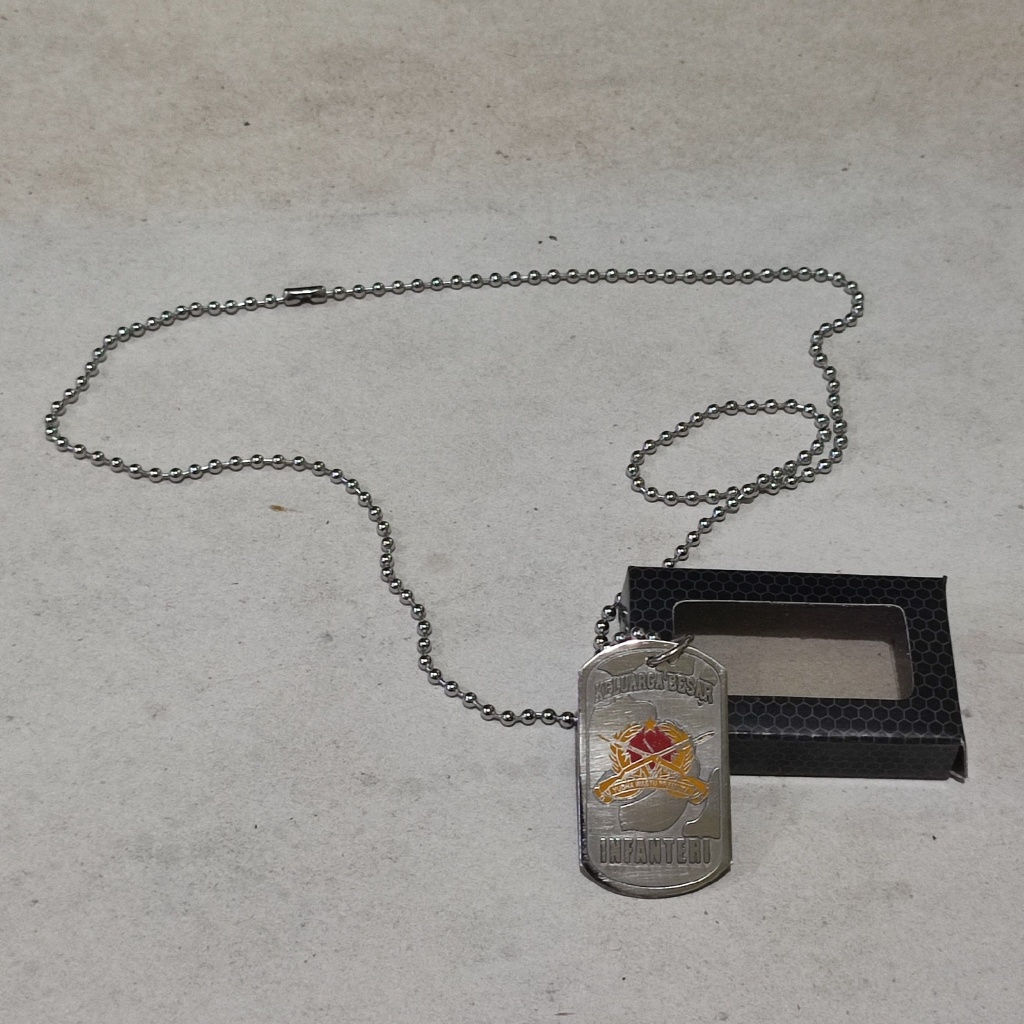 สแตนเลส TNI AD โลโก้ Infantry Army สร้อยคอ - สัญลักษณ์ความแข็งแรงและ Loyalty