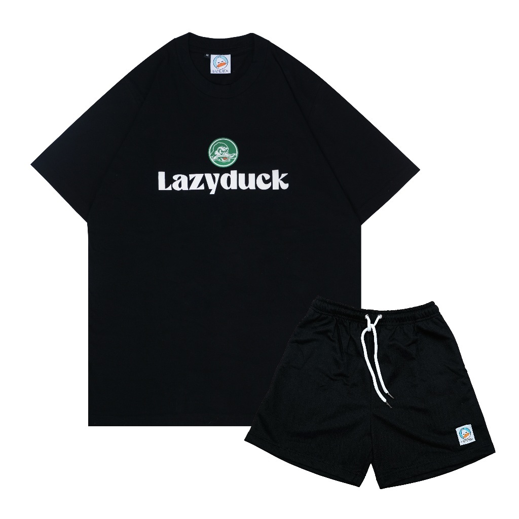 LAZYDUCK BUNDLING สําหรับผู้ชายและผู้หญิงเสื้อยืดและกางเกงขาสั้นสีเขียว FONT